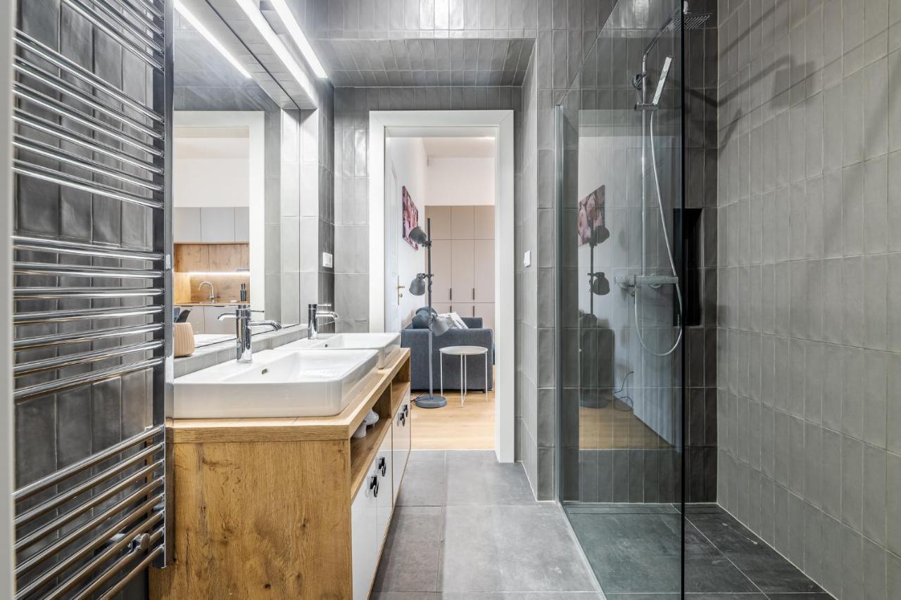 Luxury Located In Nove Mesto In The Centre Of Daire Prag